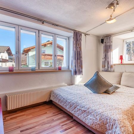 Apartmenthaus Ehrenberg Ehenbichl ภายนอก รูปภาพ