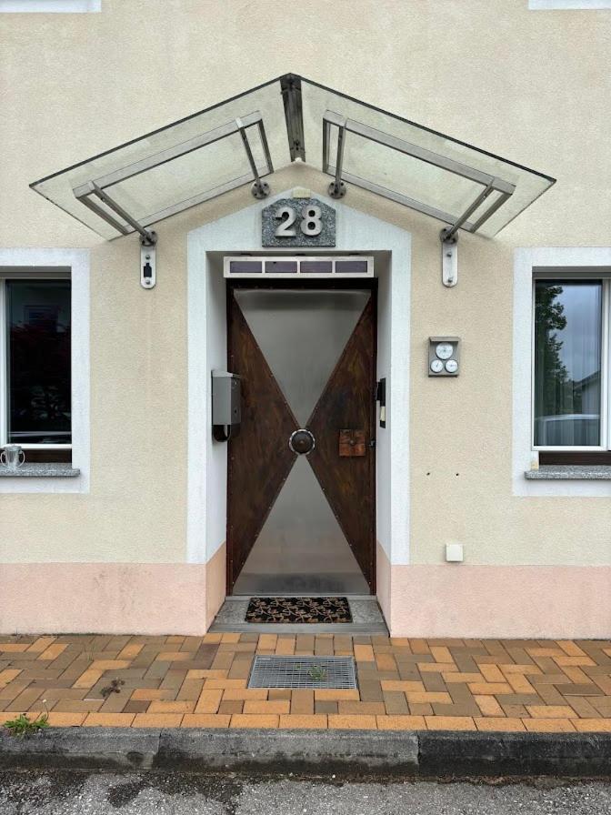 Apartmenthaus Ehrenberg Ehenbichl ภายนอก รูปภาพ