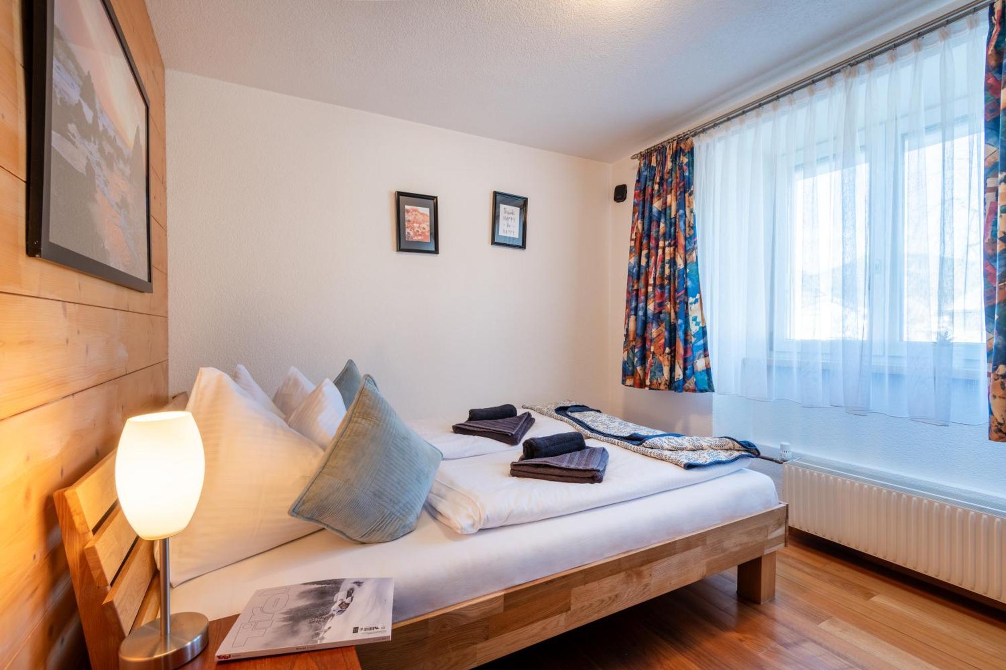 Apartmenthaus Ehrenberg Ehenbichl ภายนอก รูปภาพ