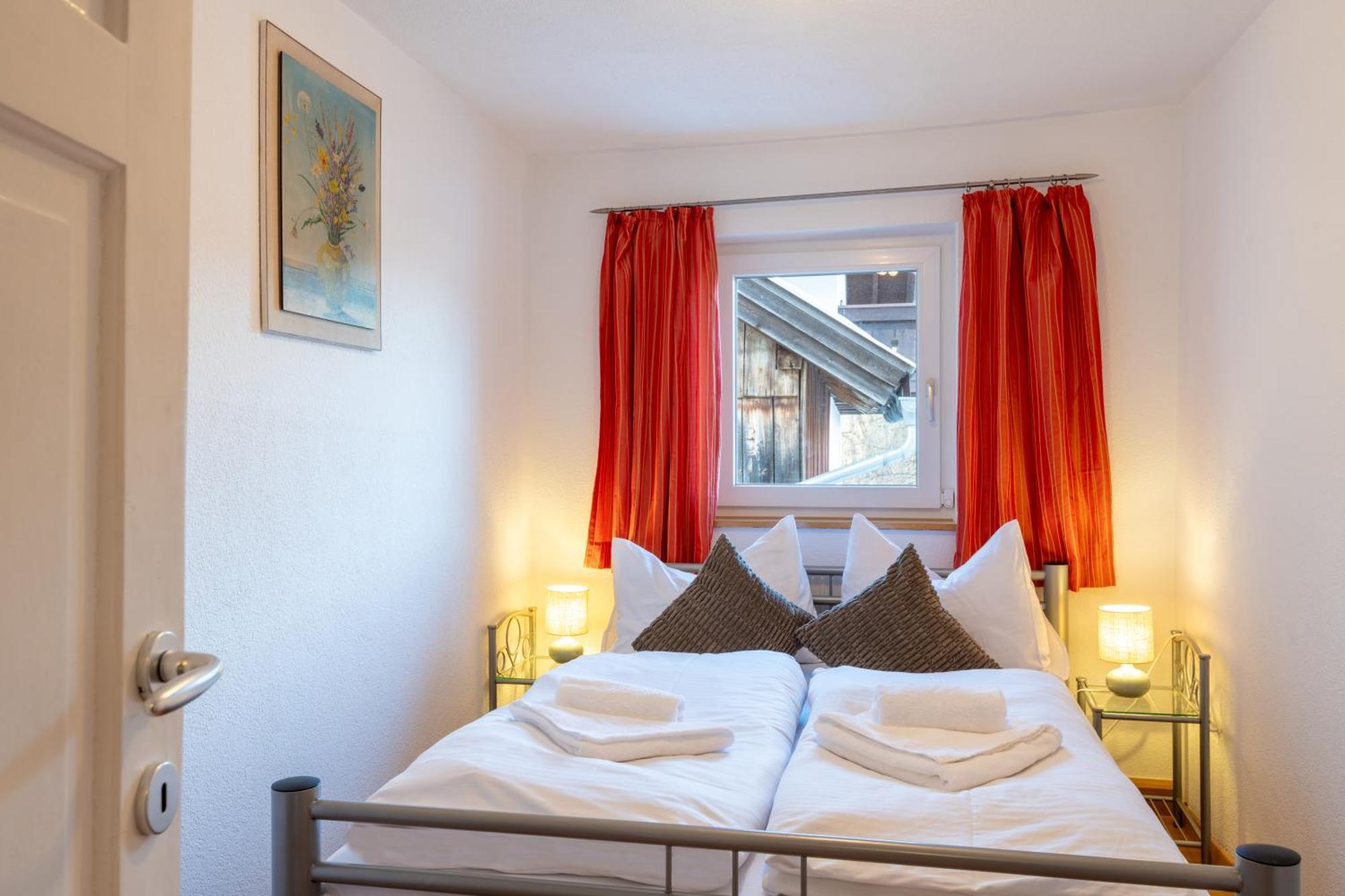 Apartmenthaus Ehrenberg Ehenbichl ภายนอก รูปภาพ