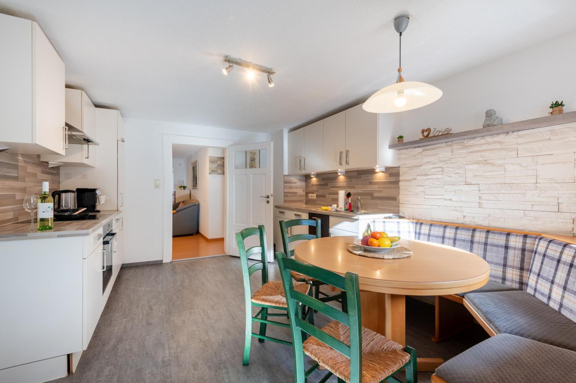 Apartmenthaus Ehrenberg Ehenbichl ภายนอก รูปภาพ